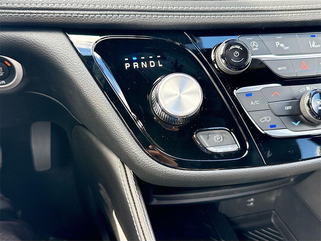 new 2026 Chrysler Pacifica car, priced at $43,361