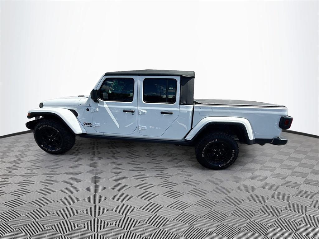 used 2022 Jeep Gladiator car, priced at $30,926
