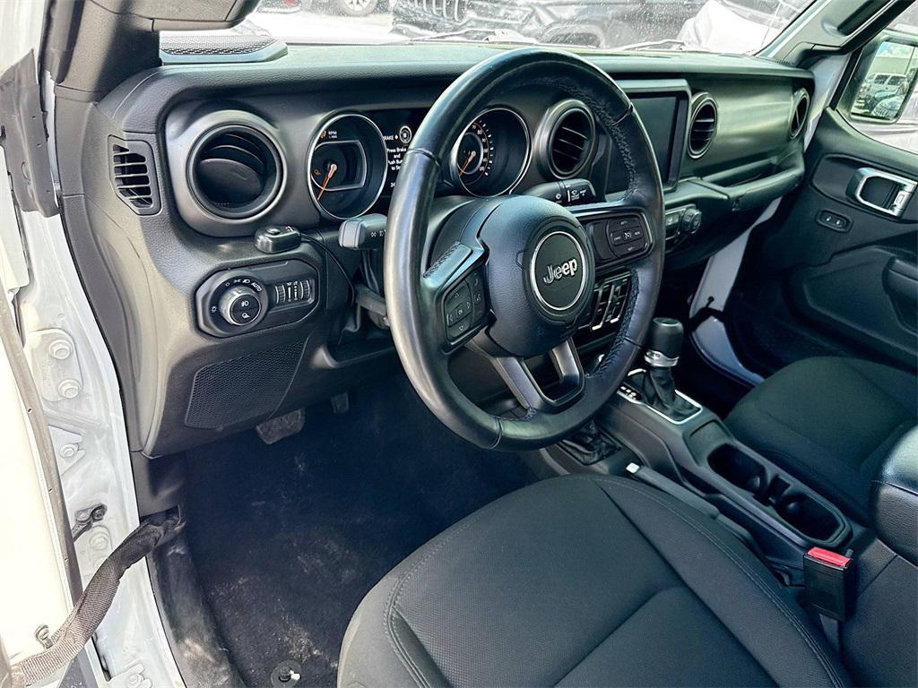 used 2022 Jeep Gladiator car, priced at $30,926
