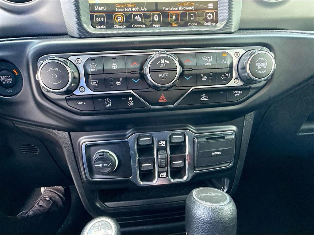 used 2022 Jeep Gladiator car, priced at $30,926