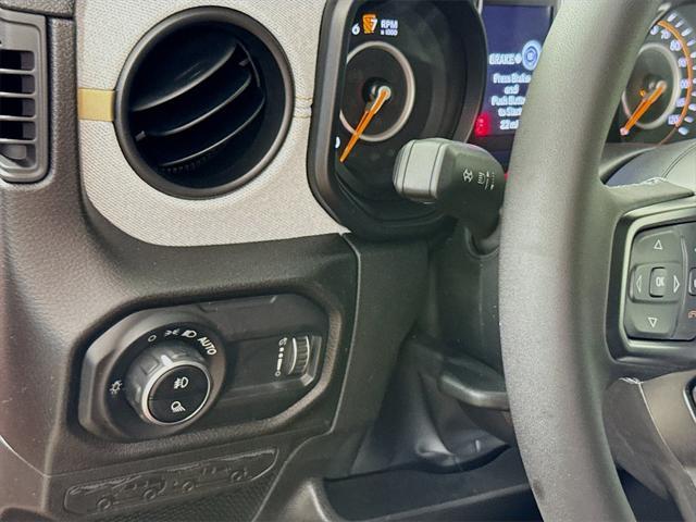 new 2025 Jeep Gladiator car, priced at $36,380