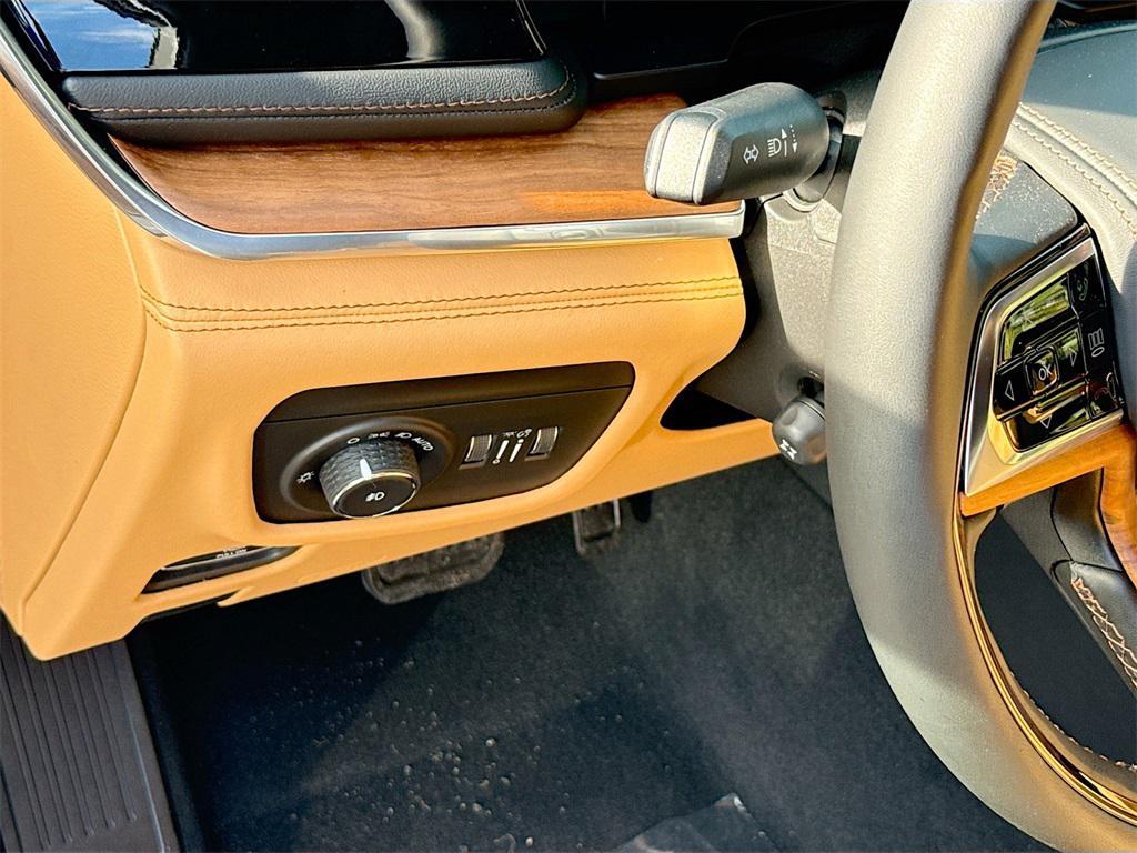 new 2025 Jeep Grand Cherokee L car, priced at $59,187