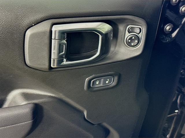 new 2025 Jeep Gladiator car, priced at $36,380