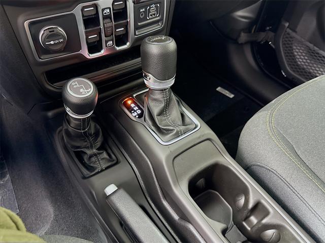 new 2025 Jeep Gladiator car, priced at $36,380