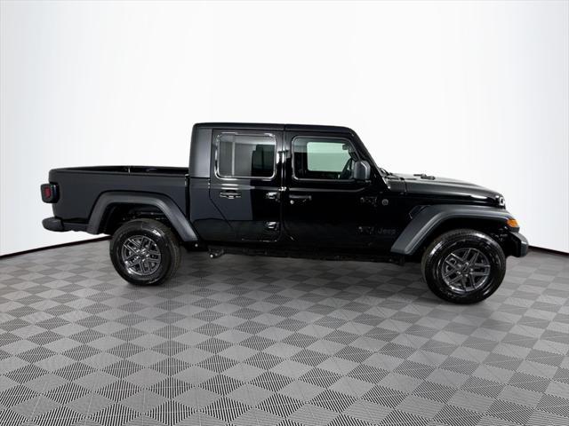 new 2025 Jeep Gladiator car, priced at $36,380