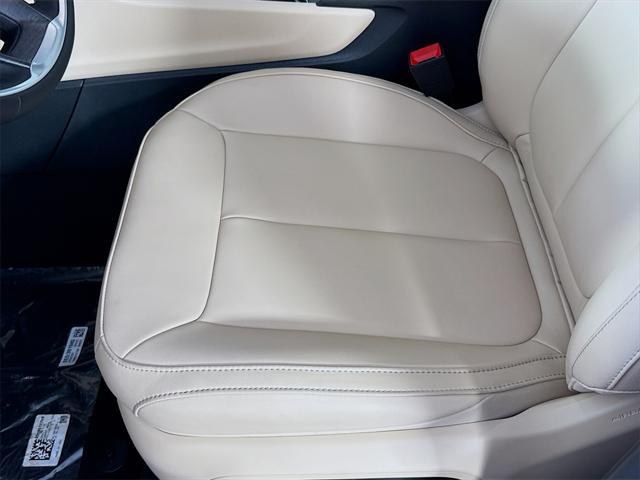 new 2025 Jeep Grand Cherokee car, priced at $39,283