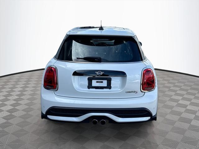 used 2024 MINI Hardtop car, priced at $23,833