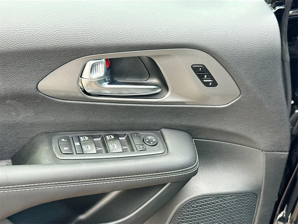 new 2026 Chrysler Pacifica car, priced at $37,397