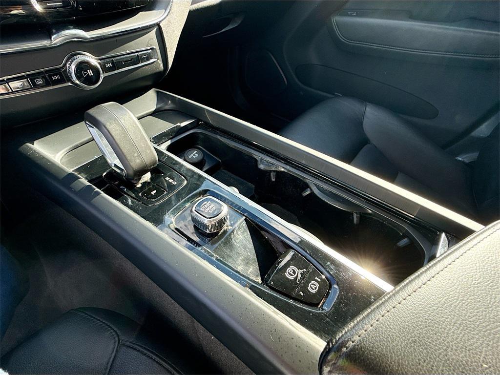 used 2023 Volvo XC60 car, priced at $25,591