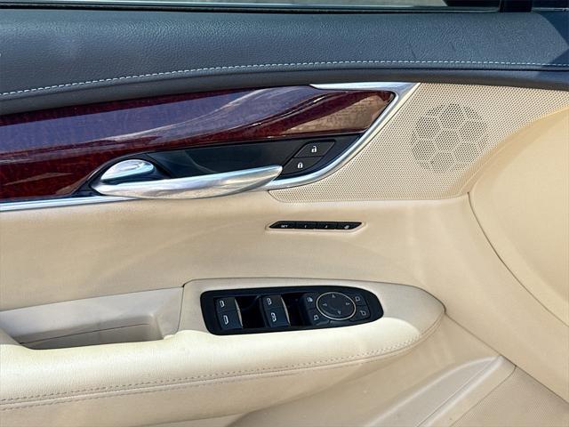 used 2019 Cadillac XT5 car, priced at $18,902