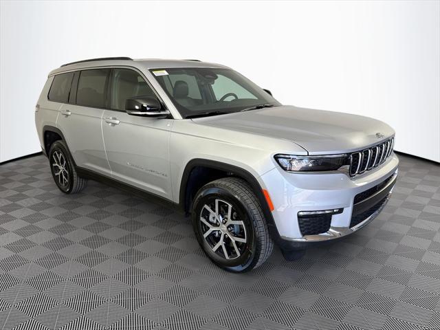 new 2025 Jeep Grand Cherokee L car, priced at $36,755