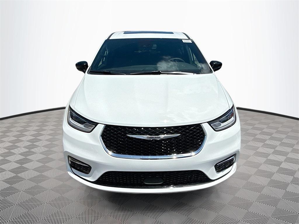new 2026 Chrysler Pacifica car, priced at $47,635
