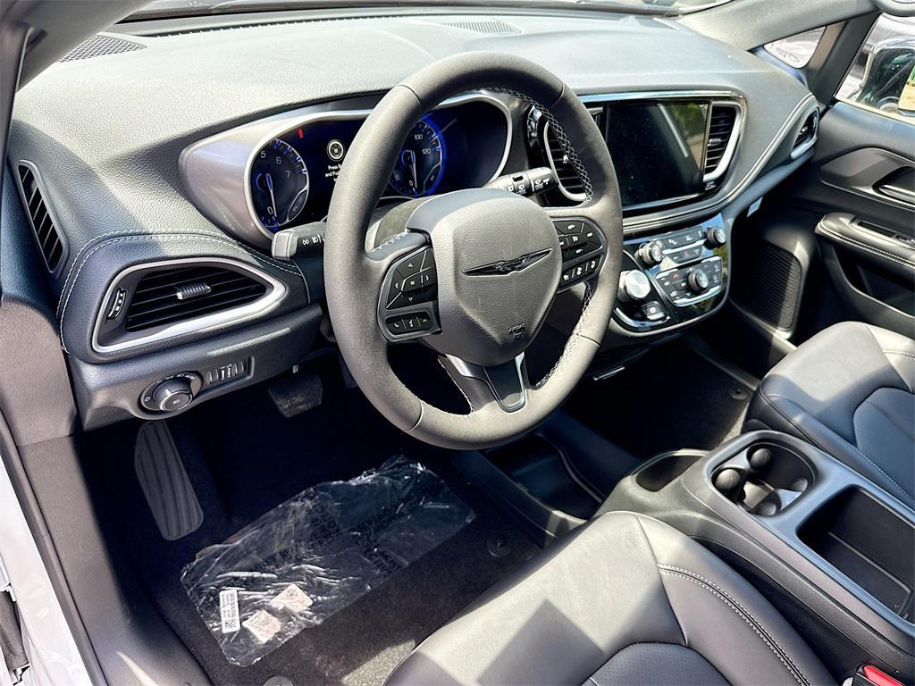 new 2026 Chrysler Pacifica car, priced at $47,635