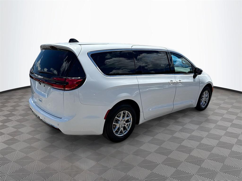 new 2026 Chrysler Pacifica car, priced at $47,635