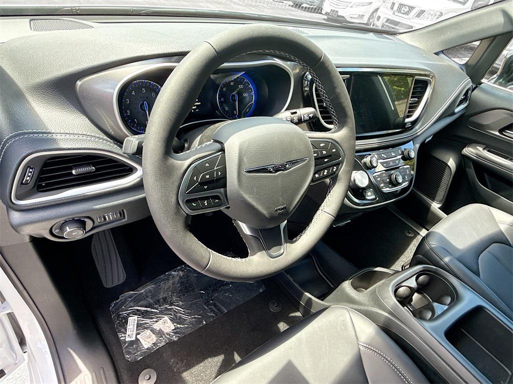 new 2026 Chrysler Pacifica car, priced at $47,635