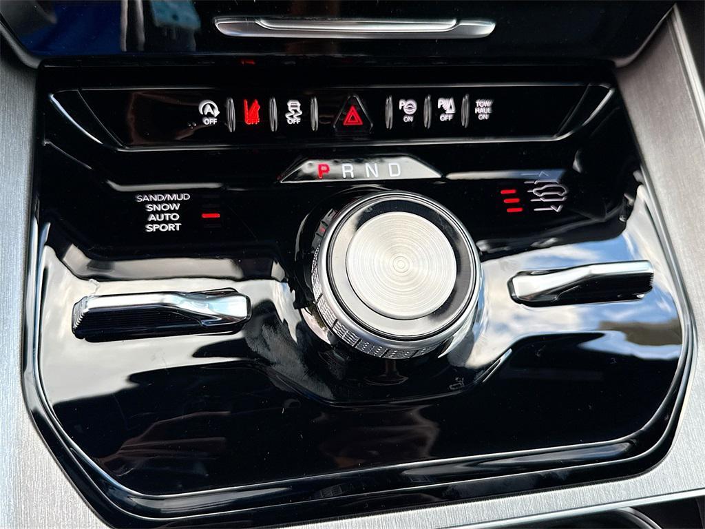 new 2025 Jeep Wagoneer car, priced at $73,409