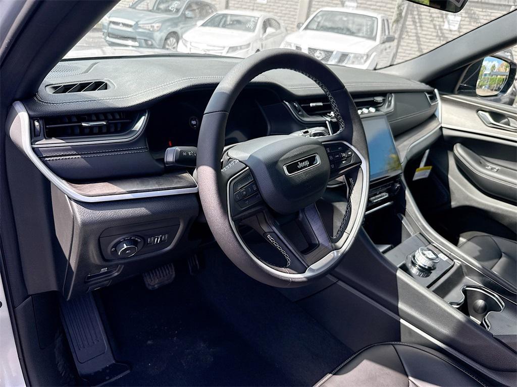 new 2025 Jeep Grand Cherokee L car, priced at $43,071