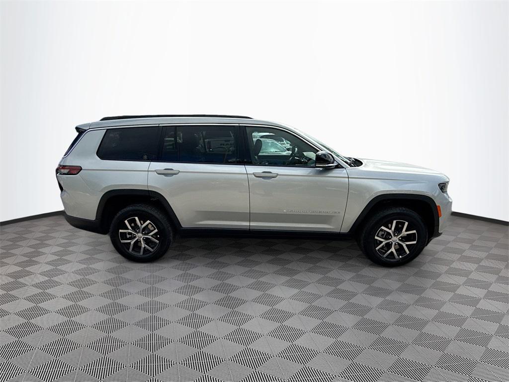 new 2025 Jeep Grand Cherokee L car, priced at $43,071