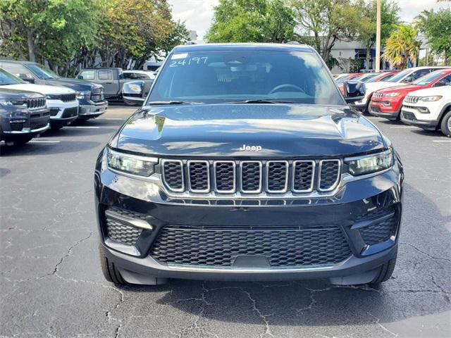 new 2024 Jeep Grand Cherokee car, priced at $32,053