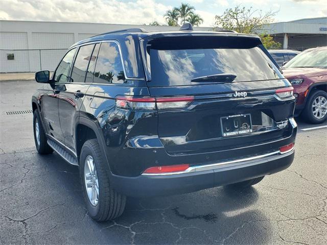 new 2024 Jeep Grand Cherokee car, priced at $32,053