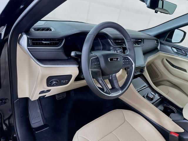 new 2025 Jeep Grand Cherokee car, priced at $39,785