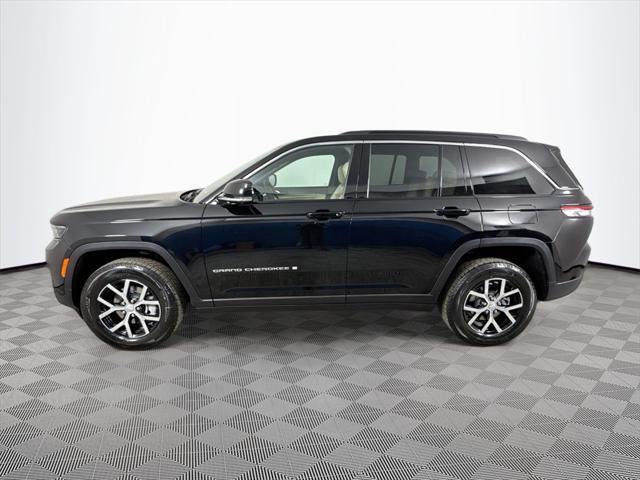 new 2025 Jeep Grand Cherokee car, priced at $42,285