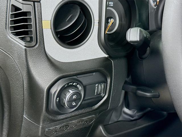 new 2025 Jeep Gladiator car, priced at $36,380