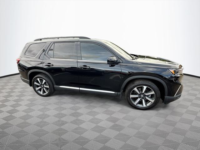 used 2025 Honda Pilot car, priced at $46,314