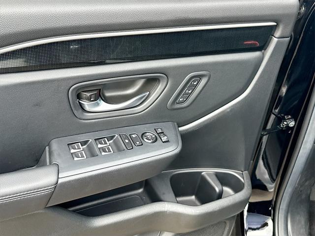 used 2025 Honda Pilot car, priced at $46,314