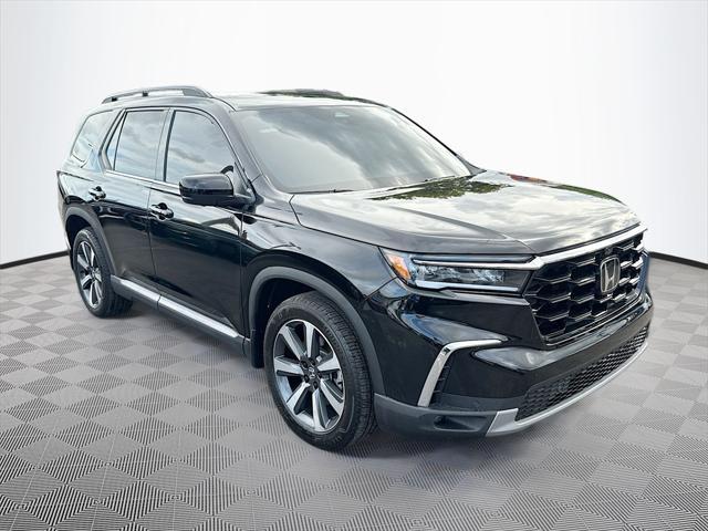 used 2025 Honda Pilot car, priced at $46,314