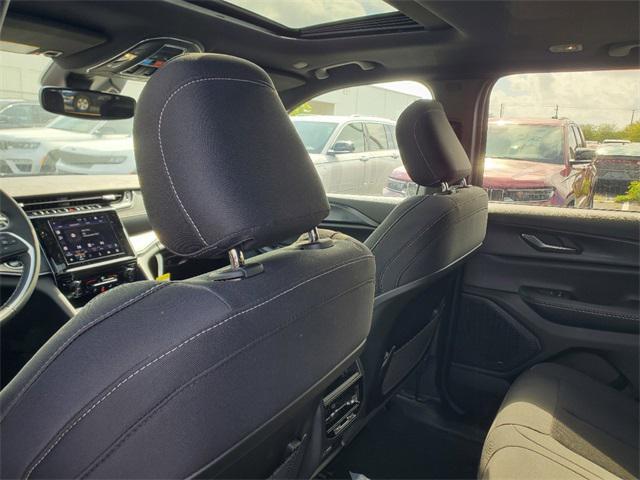 new 2024 Jeep Grand Cherokee car, priced at $30,560