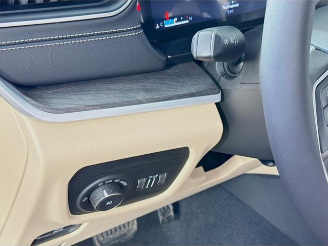 new 2025 Jeep Grand Cherokee L car, priced at $38,985