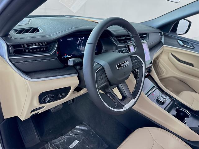 new 2025 Jeep Grand Cherokee L car, priced at $39,238