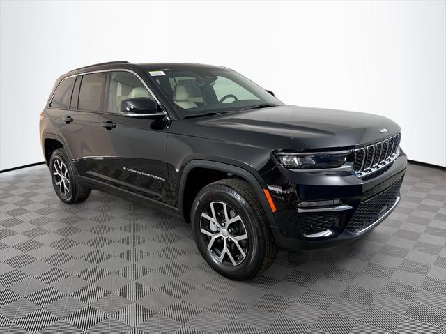 new 2025 Jeep Grand Cherokee car, priced at $39,785