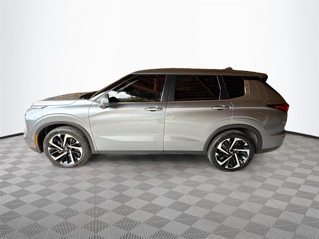 used 2024 Mitsubishi Outlander car, priced at $14,362