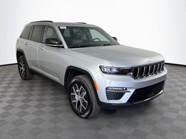 new 2025 Jeep Grand Cherokee car, priced at $39,791