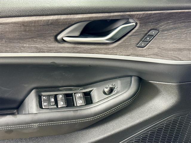 new 2025 Jeep Grand Cherokee car, priced at $39,791