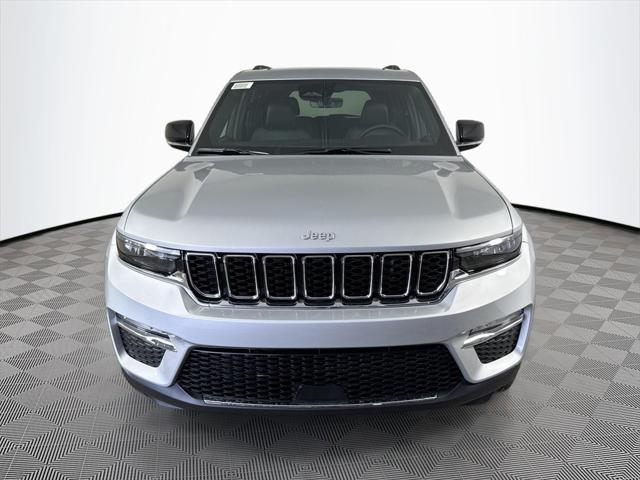 new 2025 Jeep Grand Cherokee car, priced at $39,791