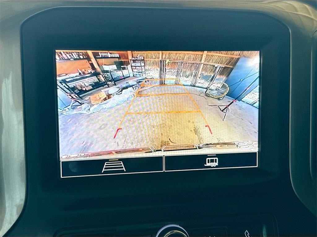 used 2024 GMC Sierra 1500 car, priced at $30,176