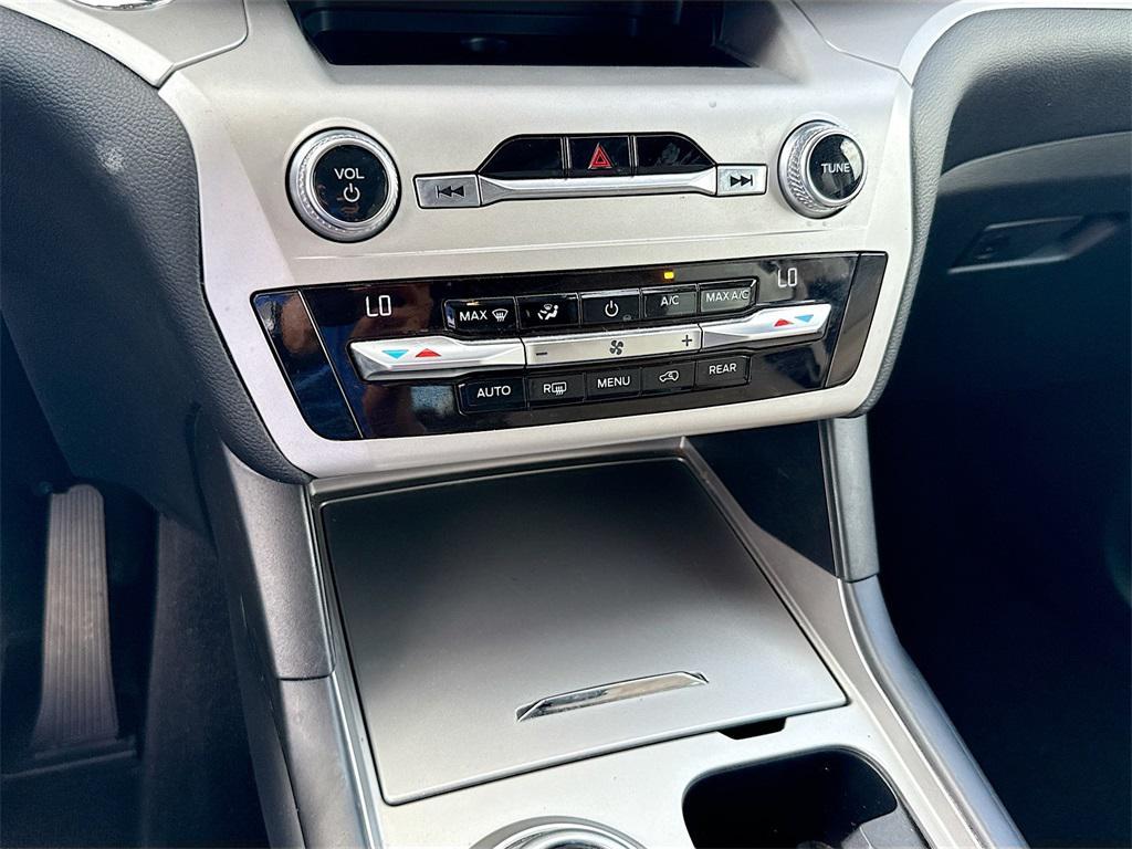 used 2020 Ford Explorer car, priced at $16,156