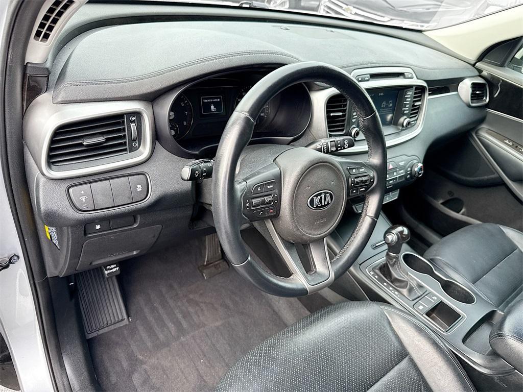 used 2017 Kia Sorento car, priced at $11,098