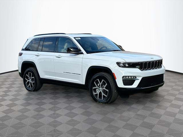 new 2025 Jeep Grand Cherokee car, priced at $37,533