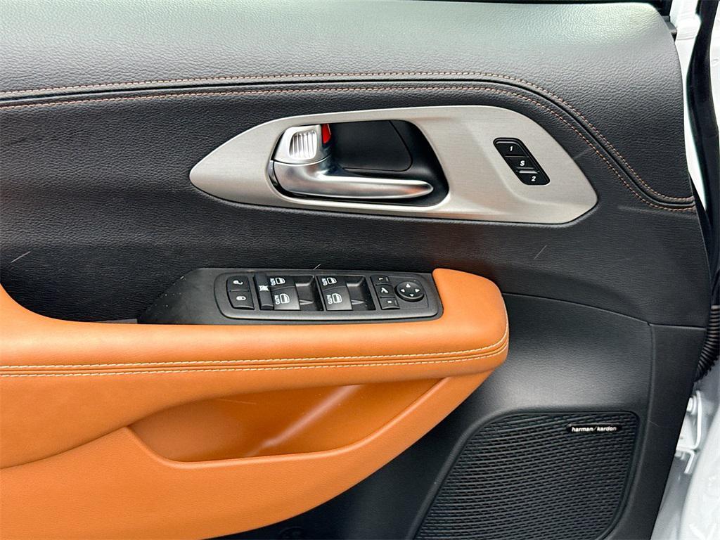 new 2026 Chrysler Pacifica car, priced at $49,094