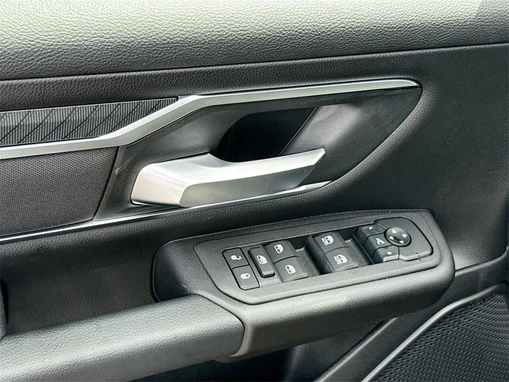 new 2025 Ram 1500 car, priced at $39,620