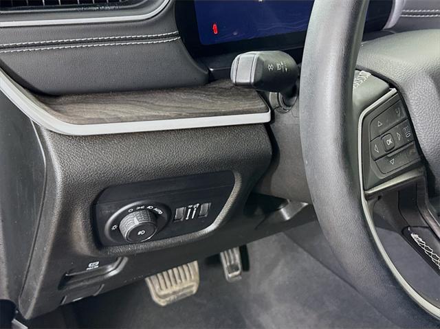 used 2023 Jeep Grand Cherokee L car, priced at $25,519