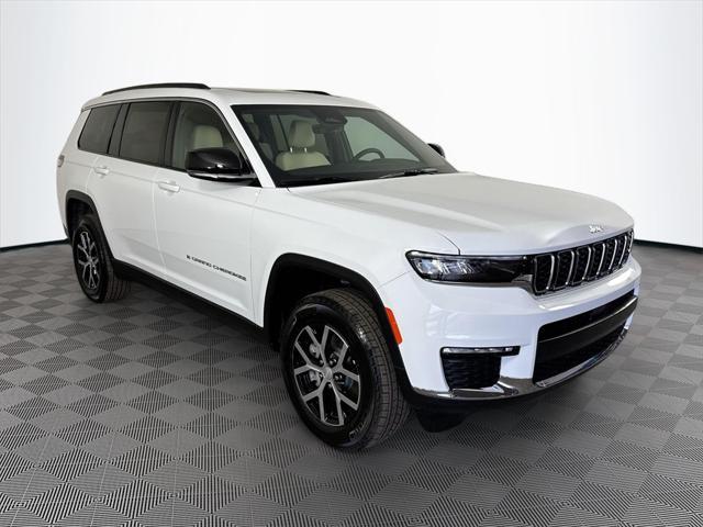 new 2025 Jeep Grand Cherokee L car, priced at $38,477