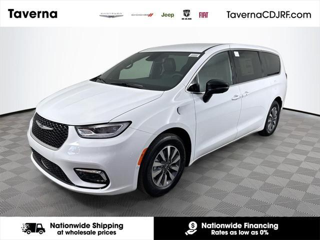 new 2025 Chrysler Pacifica Hybrid car, priced at $36,379
