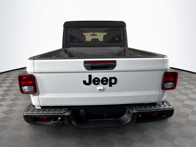 used 2020 Jeep Gladiator car, priced at $26,415