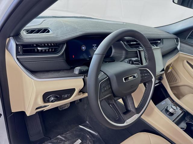 new 2025 Jeep Grand Cherokee car, priced at $34,639