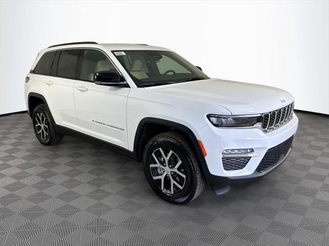 new 2025 Jeep Grand Cherokee car, priced at $34,639